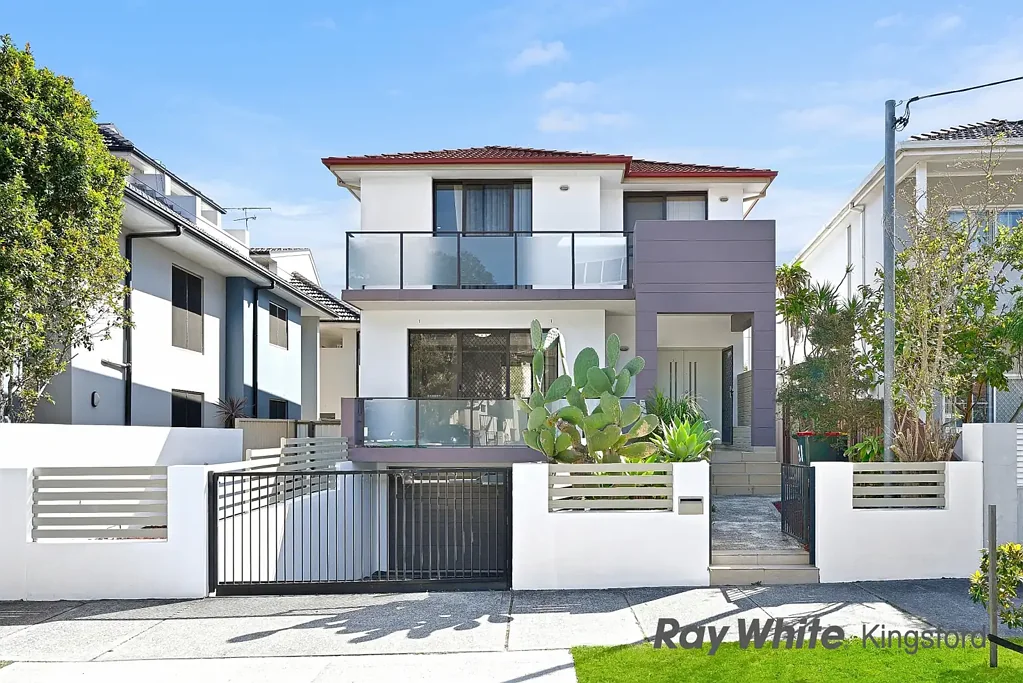 Kensington 5બેડરૂમ Full Brick 5 Bedroom Home In Prime Kensington Location