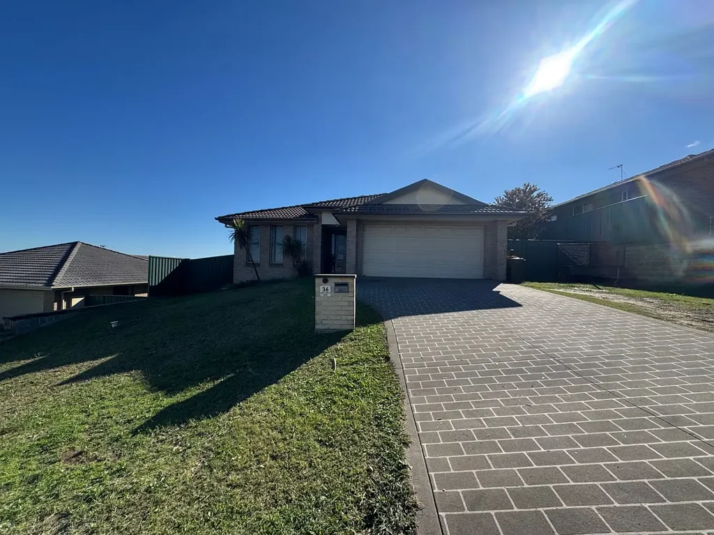 Spacious 4-Bedroom Family Home in Prime Location