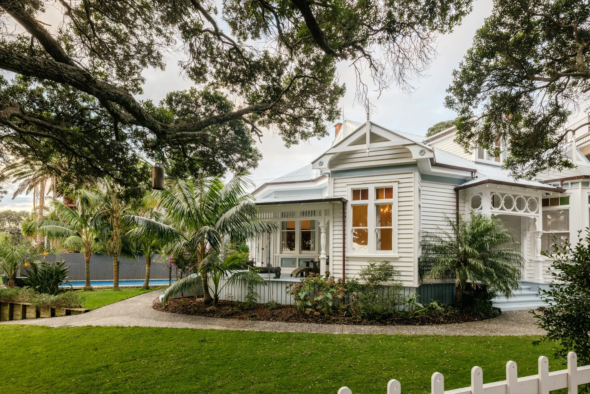 Northcote Point 6ਬੈੱਡਰੂਮ ELEGANT HERITAGE ESTATE ON NORTHCOTE POINT