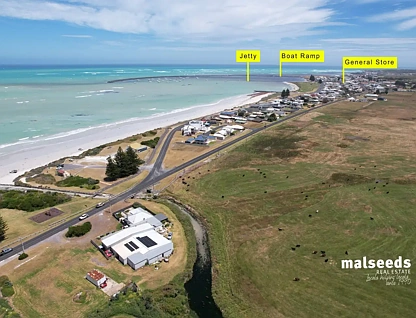 7 Eight Mile Creek Road, Port Macdonnell, South East, 6 habitaciones, 2 baños, House