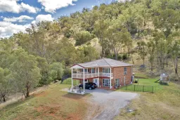 82 VALLEY DR, East Tamworth