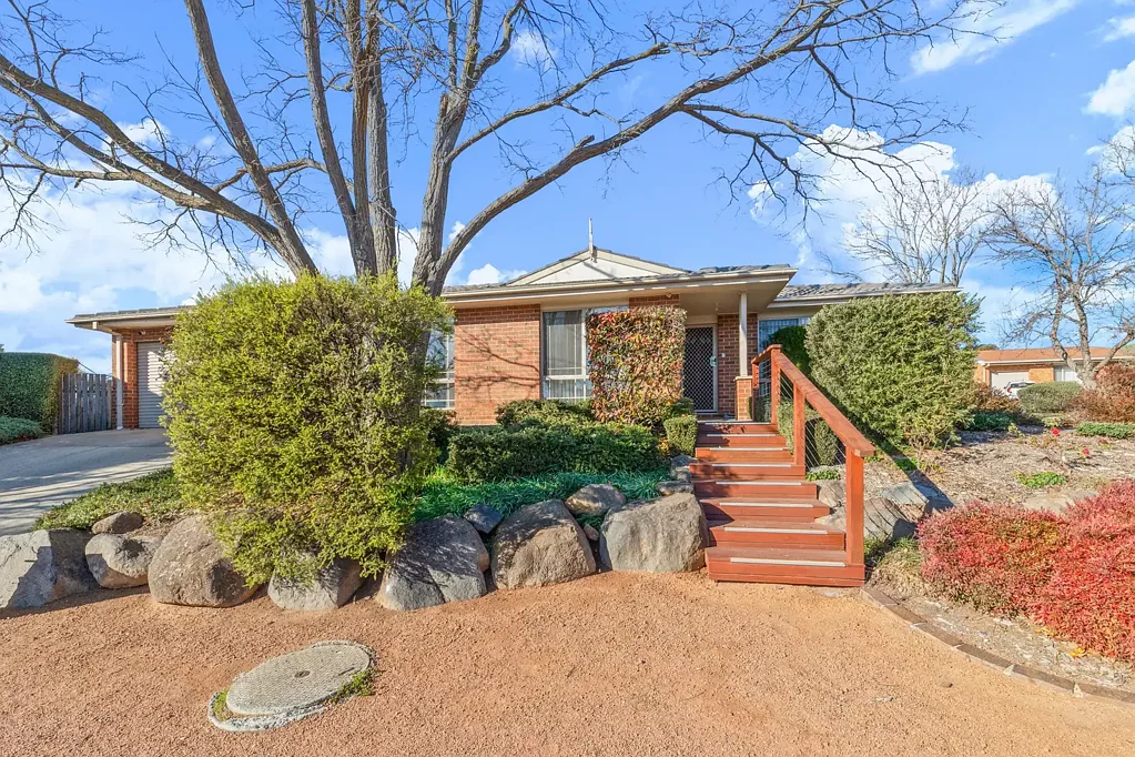 Charming Family Home in a Peaceful Location