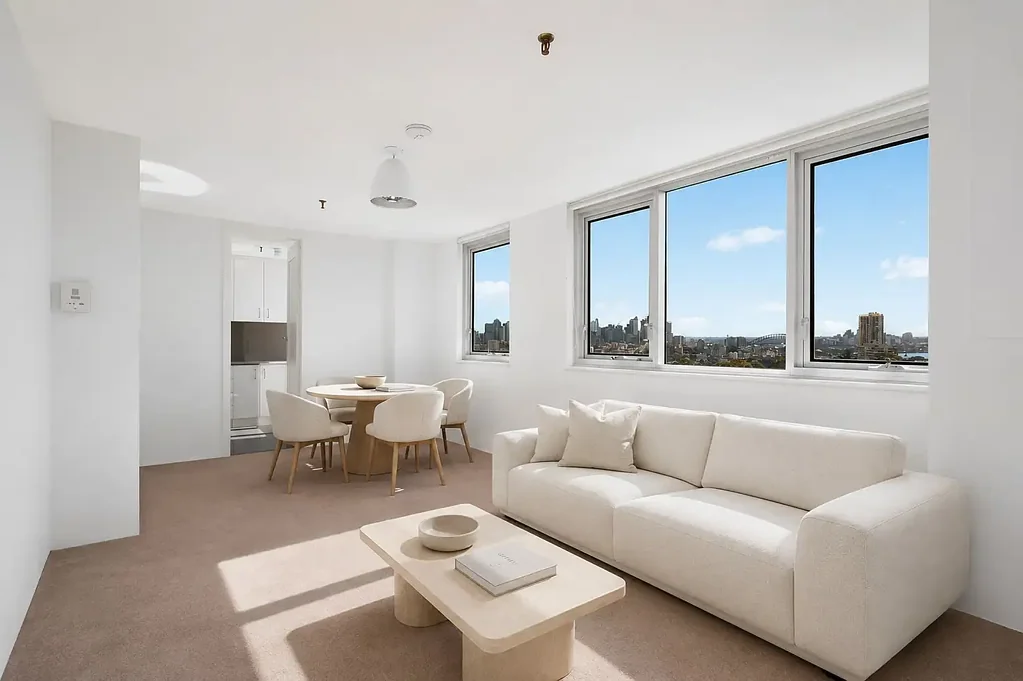 Sweeping Harbour Views in Prime Woollahra Position