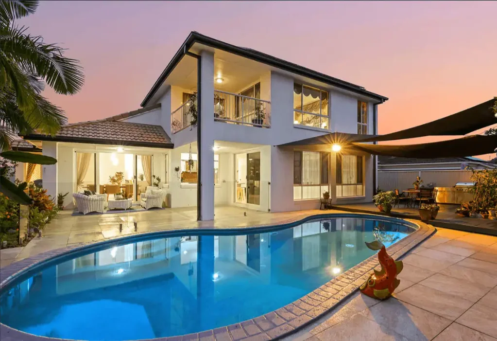 Spacious Family Living in the Heart of Robina