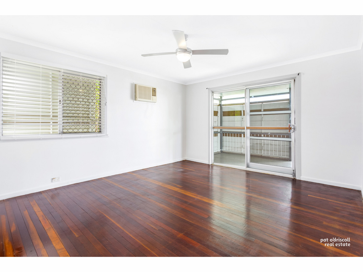 39A NORTH ST, THE RANGE QLD 4700, 0部屋, 0バスルーム, House