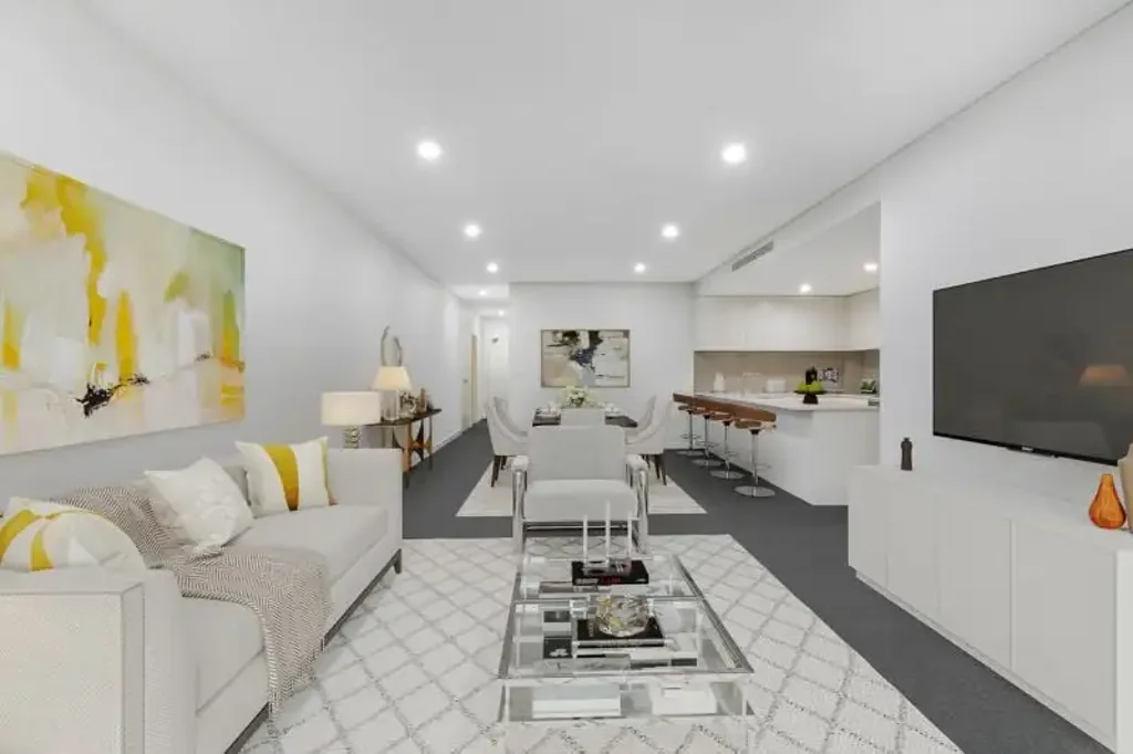 Carlingford 2બેડરૂમ HUGE, QUIET ground floor 135 sqm 2 bedder , fresh paint & carpet, opposite Carlingford Court , 650 m to Carlingford Public School !!!