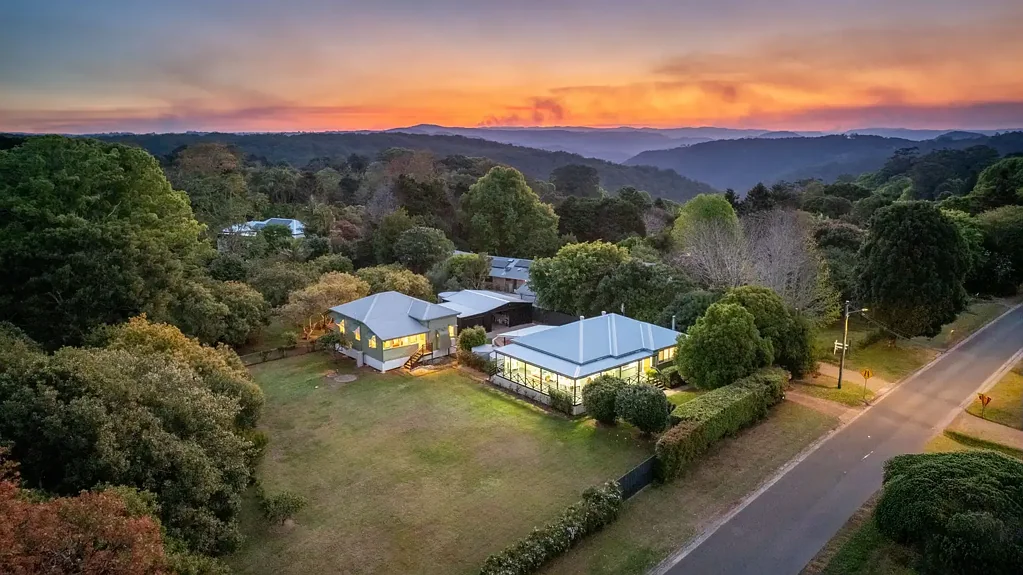 6 Ensbey Road, Flaxton, QLD 4560