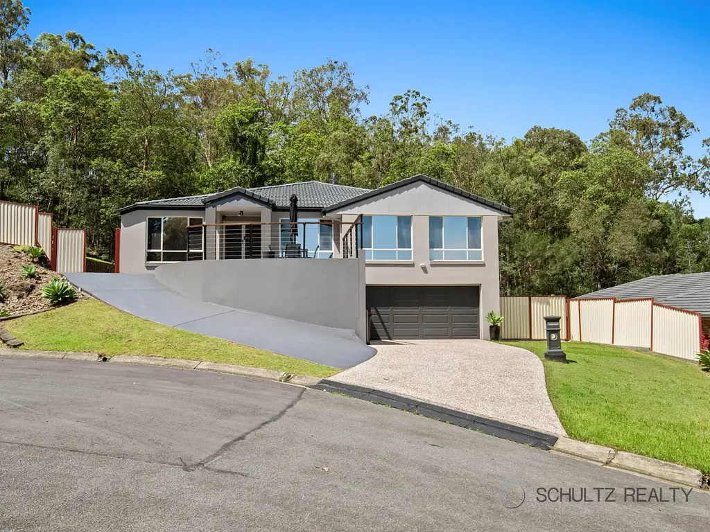 Mount Warren Park 5Moenga Spacious 5 Bedroom Family Home, Multiple Living Areas and Outdoor Areas, Views, Spa and Side Access