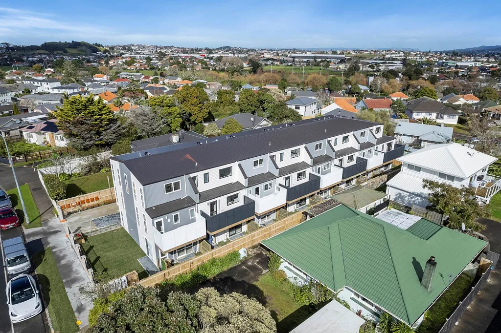 Sandringham 4Kwarto Must Sell, No Plan B