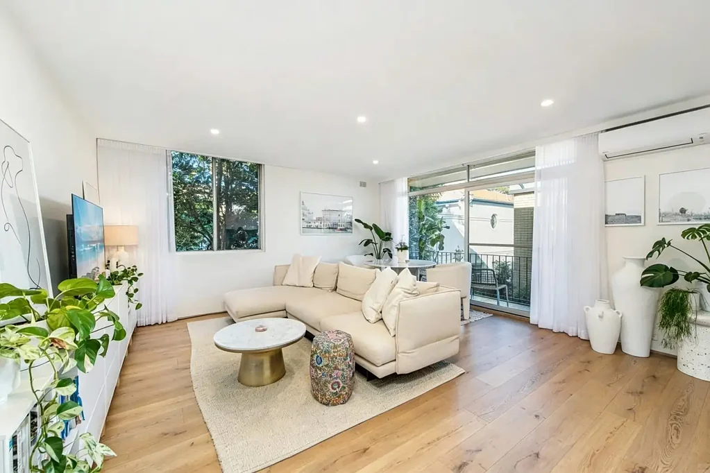 Modern 2-Bedroom Ground-Floor Apartment
