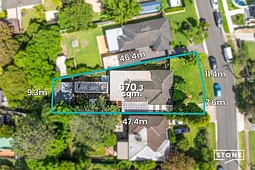 4 Ryan Street, Dundas Valley
