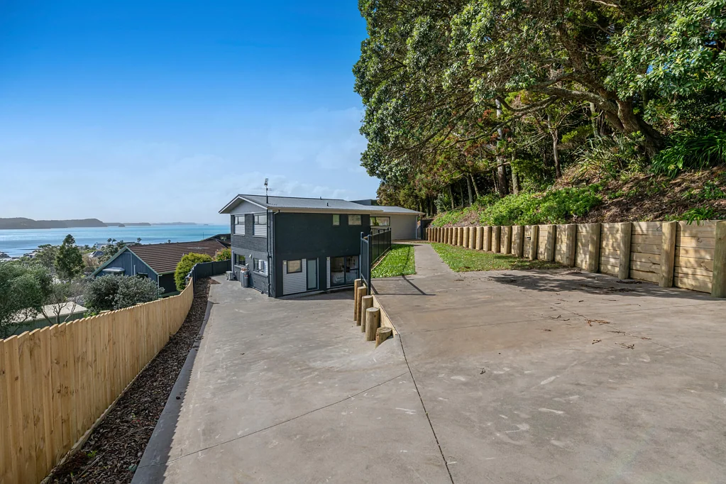Red Beach 3房  Sea Views , Fully Renovated & Legal Income