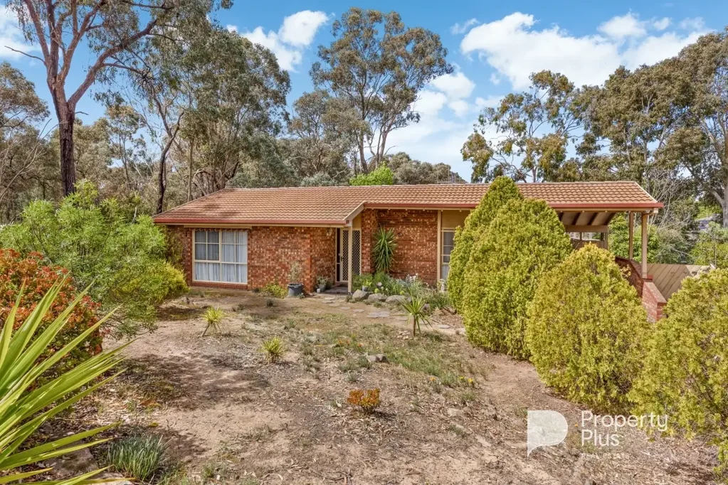 Strathdale 3房  Premium Address - Adjacent Bushland Reserve