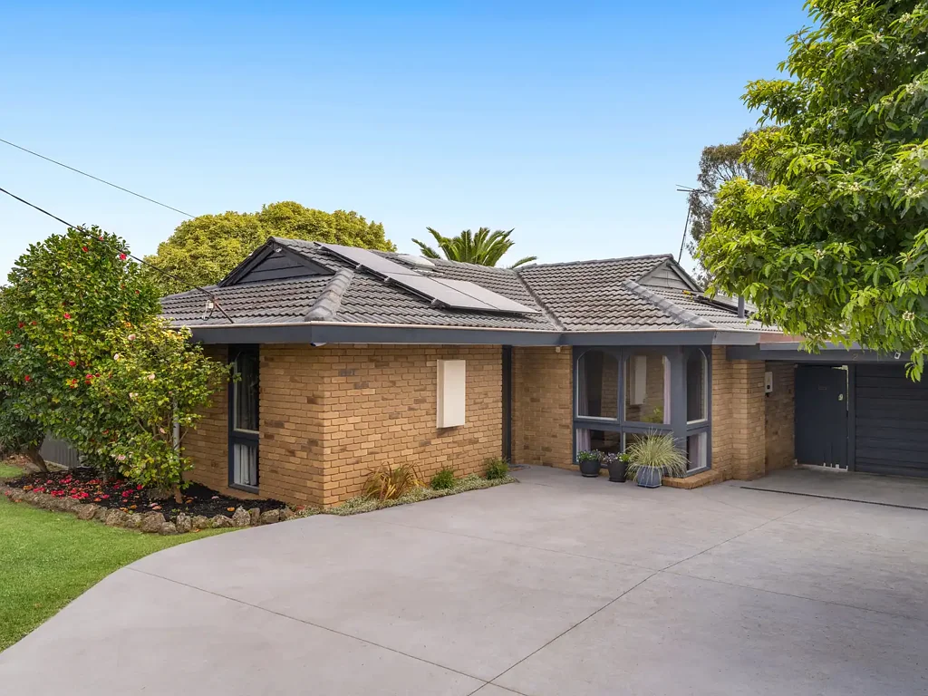 Frankston 3ਬੈੱਡਰੂਮ Expansive Entertainer's Deck with Stunning Park Vistas