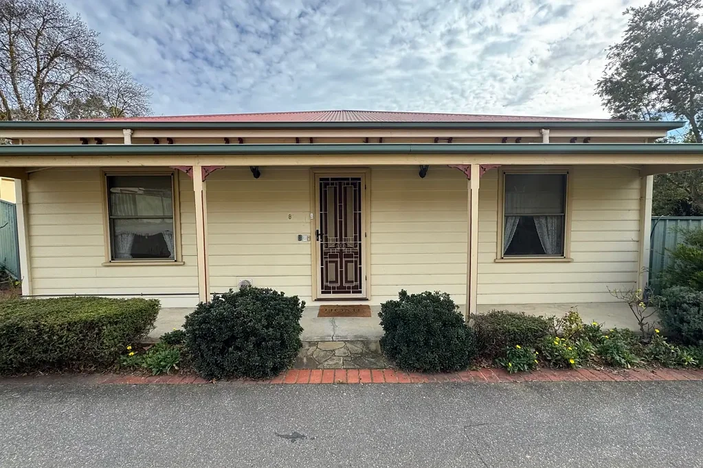 Low Maintenance Townhouse