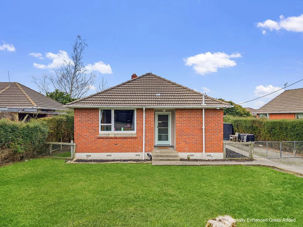 Gore 2房  Affordable Brick Home on a Generous Section