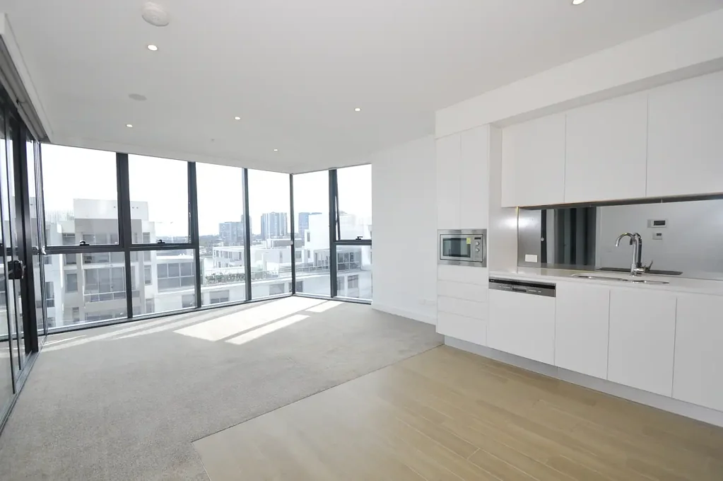 Near New Apartment with Breathtaking Water View