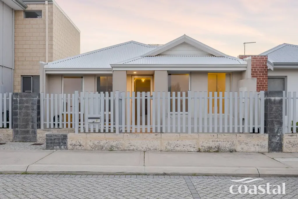 Golden Bay 3ਬੈੱਡਰੂਮ Coastal Comfort Meets Low-Maintenance Living