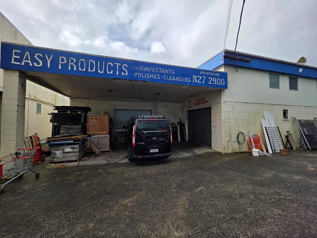 New Lynn Prime Central New Lynn Industrial!