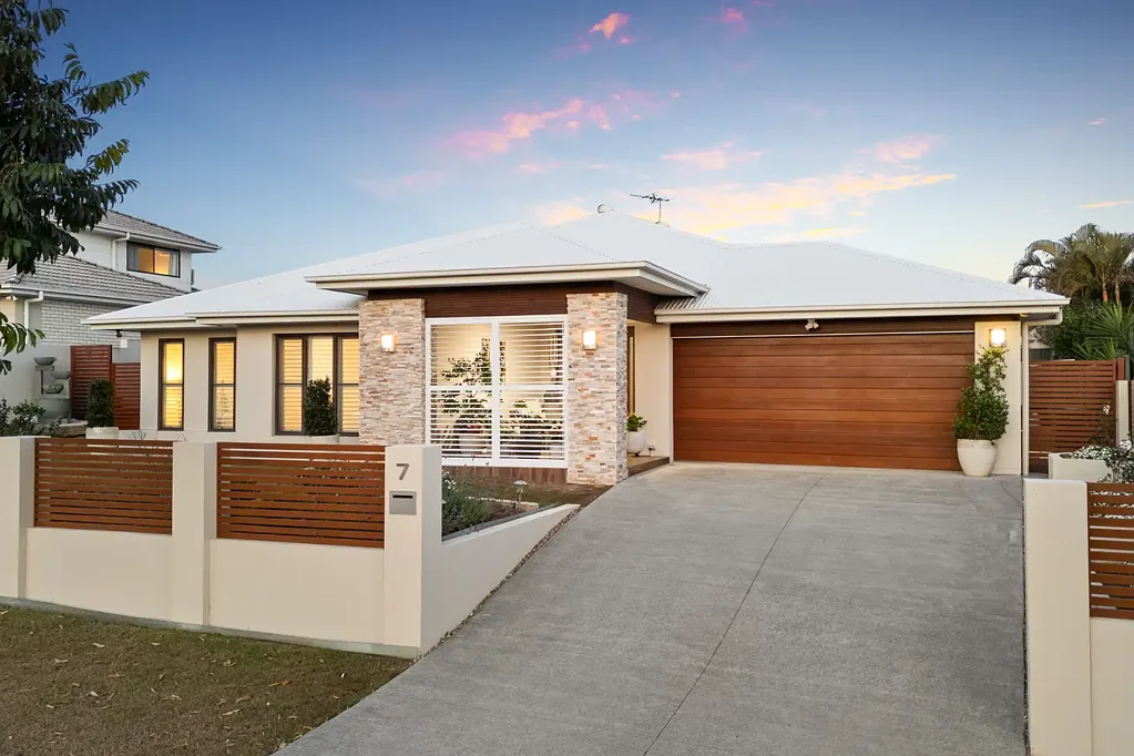 Drewvale 4房 位于 Stretton State College 学区的 Plantation 建造家庭住宅 Plantation-Built Family Home in the Stretton State College Catchment