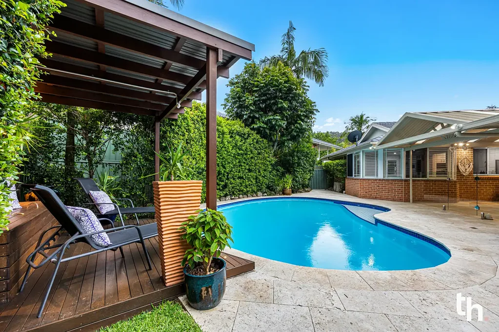 18 Dwyer Chase, Eleebana, NSW 2282