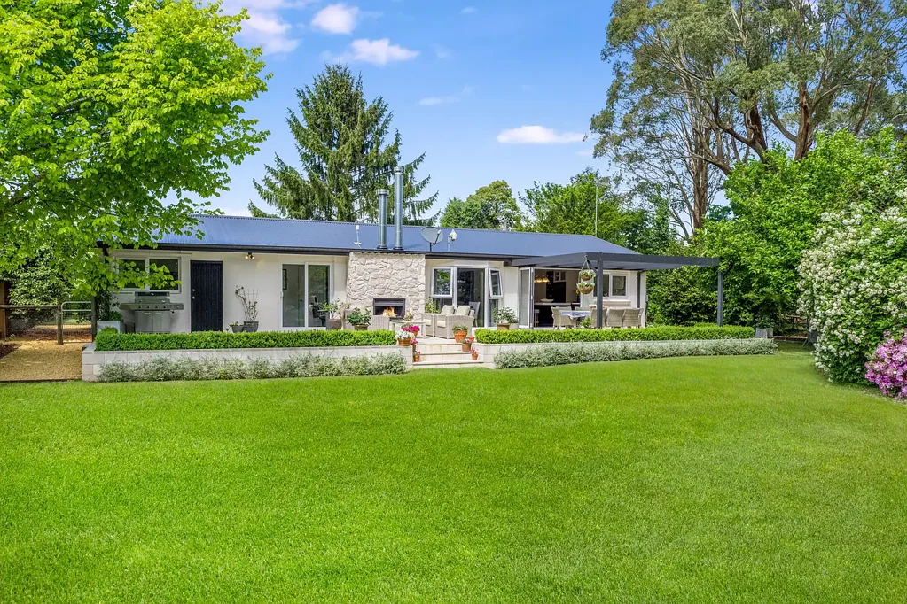 Burrawang 4Zimmer Timeless Country Elegance and Impeccable Contemporary Comfort