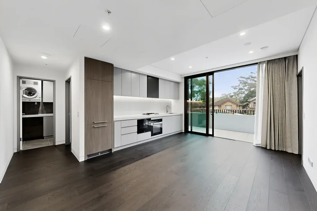 Brand New Two Bedroom Apartment with Carspace Close to Transport