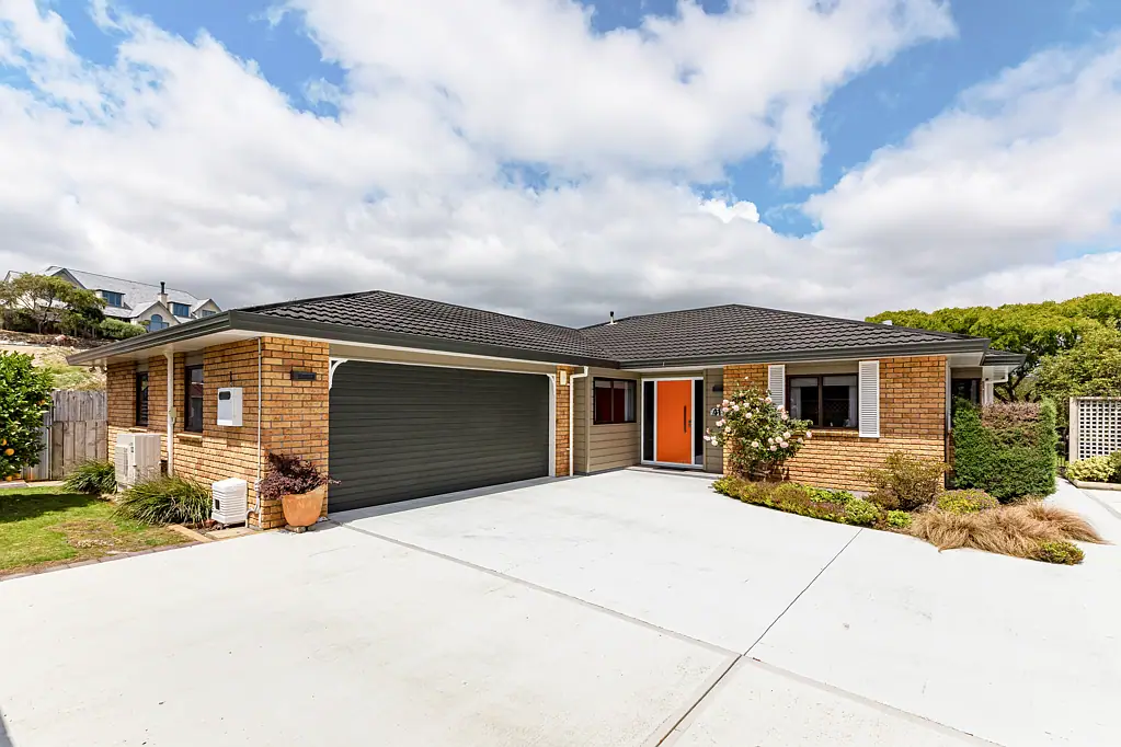 41 Clearwater Terrace, Brown Owl, Upper Hutt, Wellington