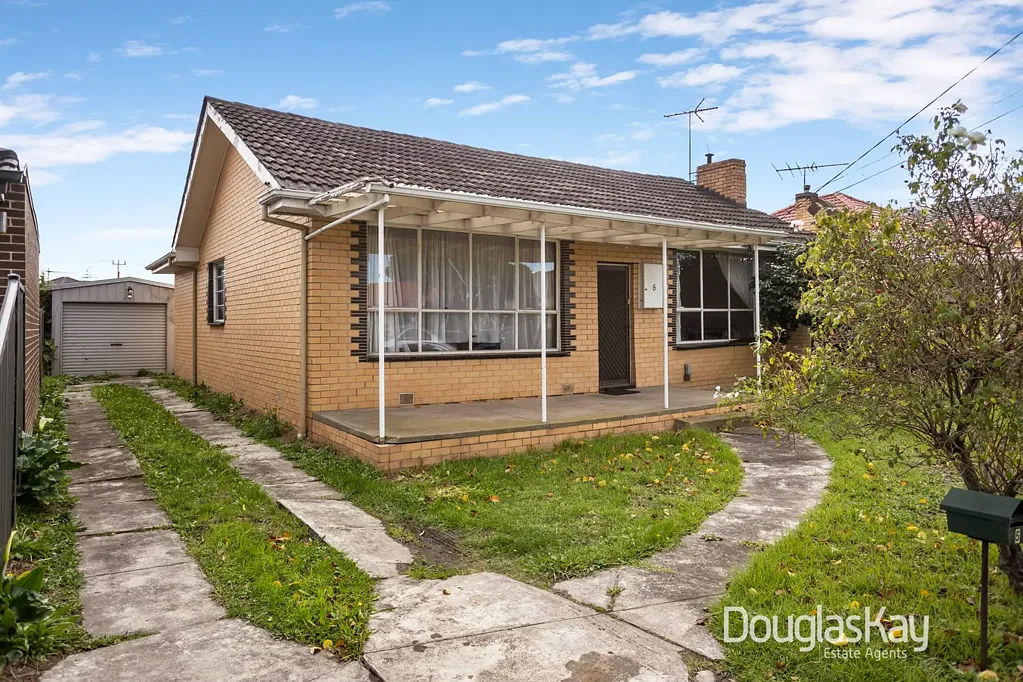 Sunshine West 4غرفة نوم Prime Glengala Location. A Brilliant Opportunity Awaits.