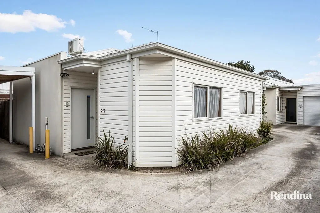 2/7 Sydney Street, Albion, VIC 3020
