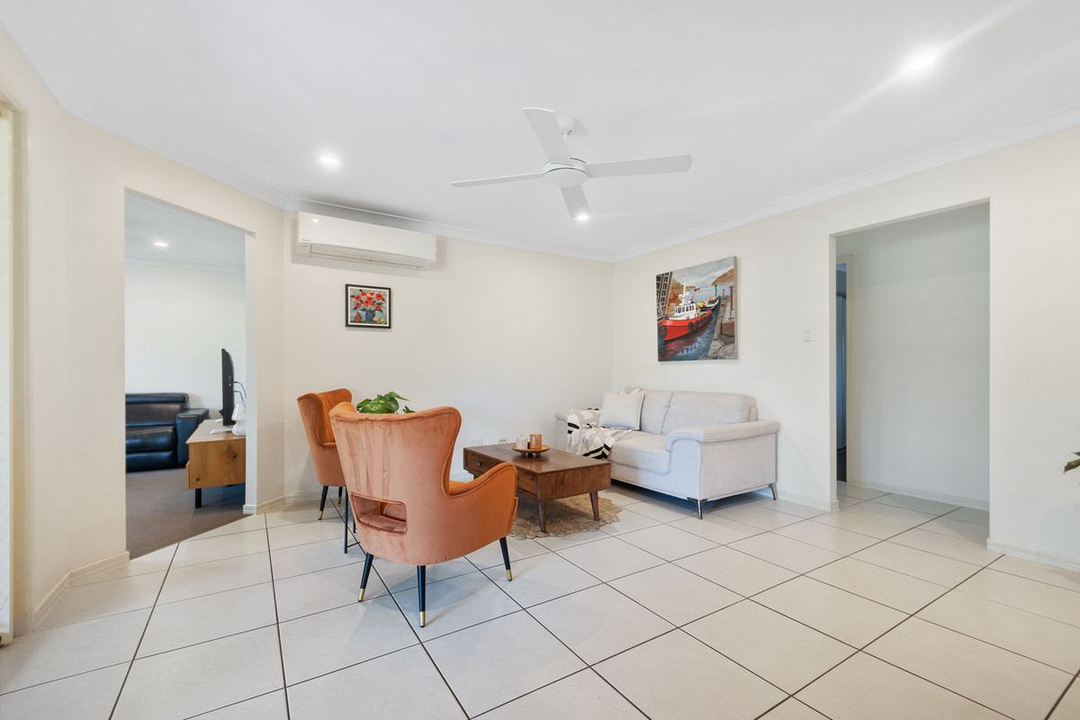 18 OUTLOOK CT, KALLANGUR QLD 4503, 0部屋, 0バスルーム, House