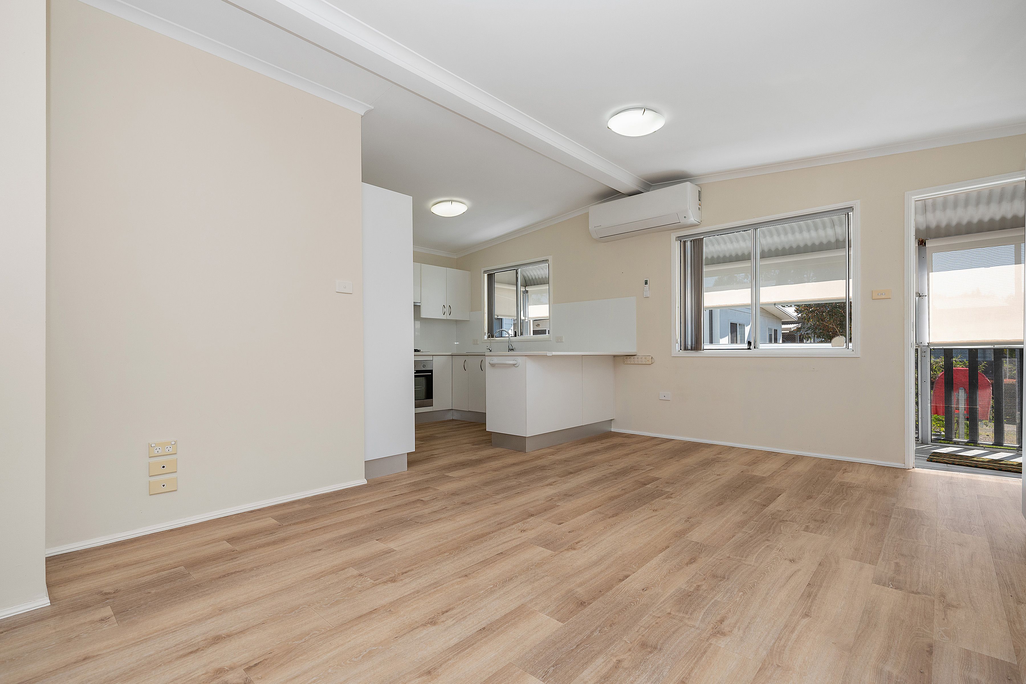 LAKE MACQUARIE VILLAGE UNIT 20 1A STOCKTON ST, MORISSET NSW 2264, 0 chambres, 0 salles de bain, Unit