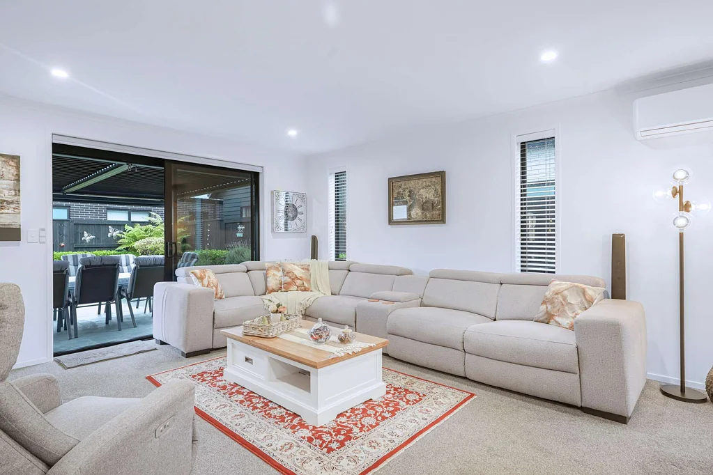 Chartwell 3房  Stylish Townhouse with Modern Comforts!
