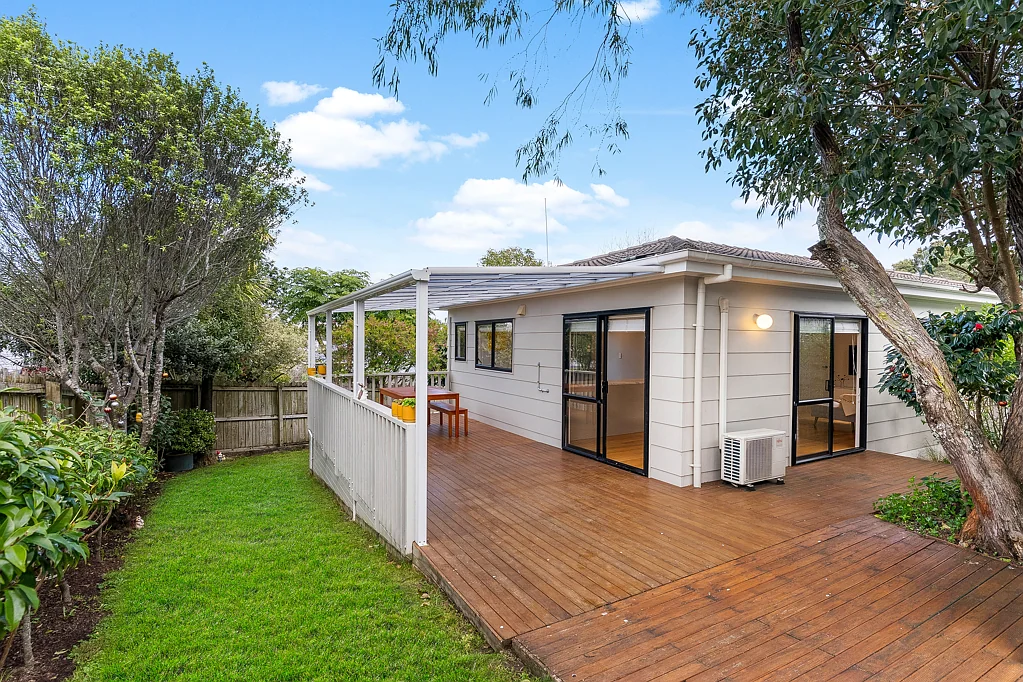 Totara Vale 3chambre A Perfect Starter - Sunny, Spacious & Secure!