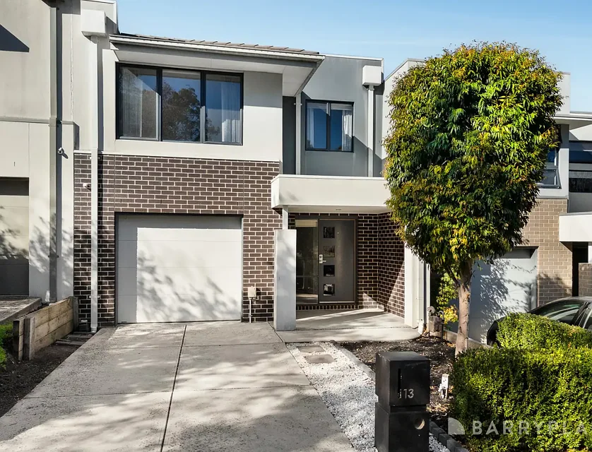 13 Hubble Road, Croydon, VIC 3136, 3 habitaciones, 2 baños, Townhouse