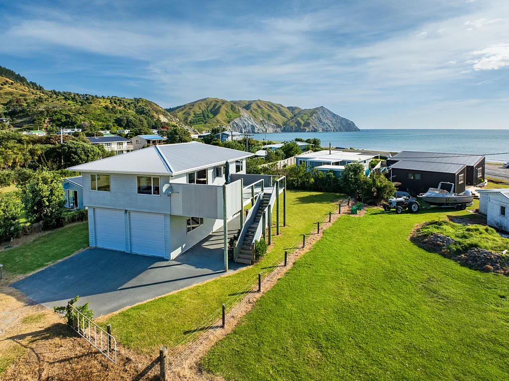 Mahia 4房  Top shelf in Taylors Bay, Mahia Beach