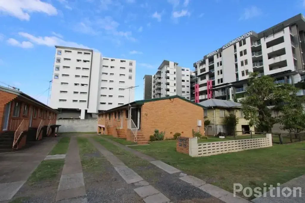 Brick Apartment - Offering Convenience