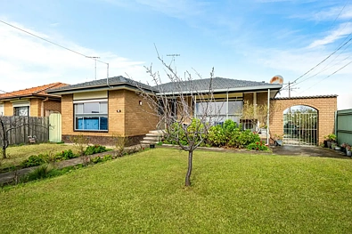 Norlane 3 Slaapkamer Corner Block Opportunity with Exciting Future Potential
