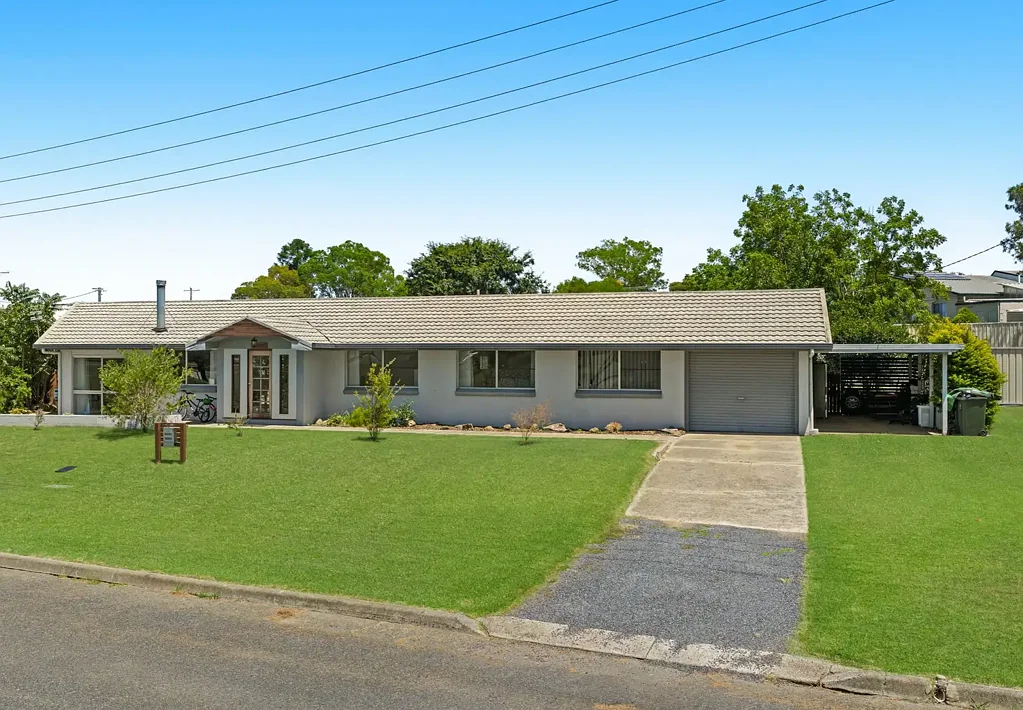 24 Gilbert Crescent, Warwick, QLD 4370
