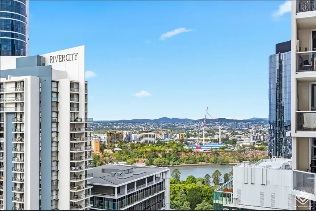 Brisbane City 2બેડરૂમ Sophisticated Inner-City Living with Panoramic River & Garden Views