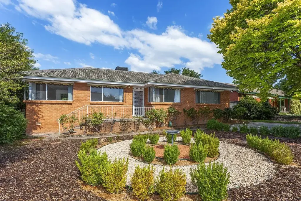 Spacious 3-bedroom family home in quiet Page