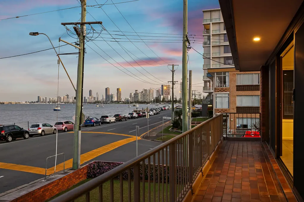 Fully Furnished - Water, Electricity and Internet Included