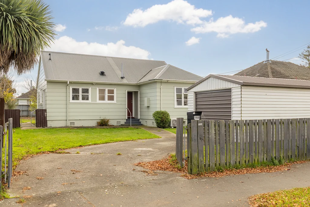 166 Aorangi Road, Bryndwr, Christchurch, Canterbury