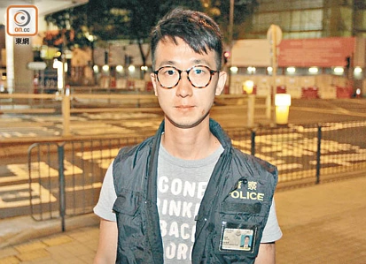 32岁香港警察命丧奥克兰，翻车后遭碾压，同行父母重伤