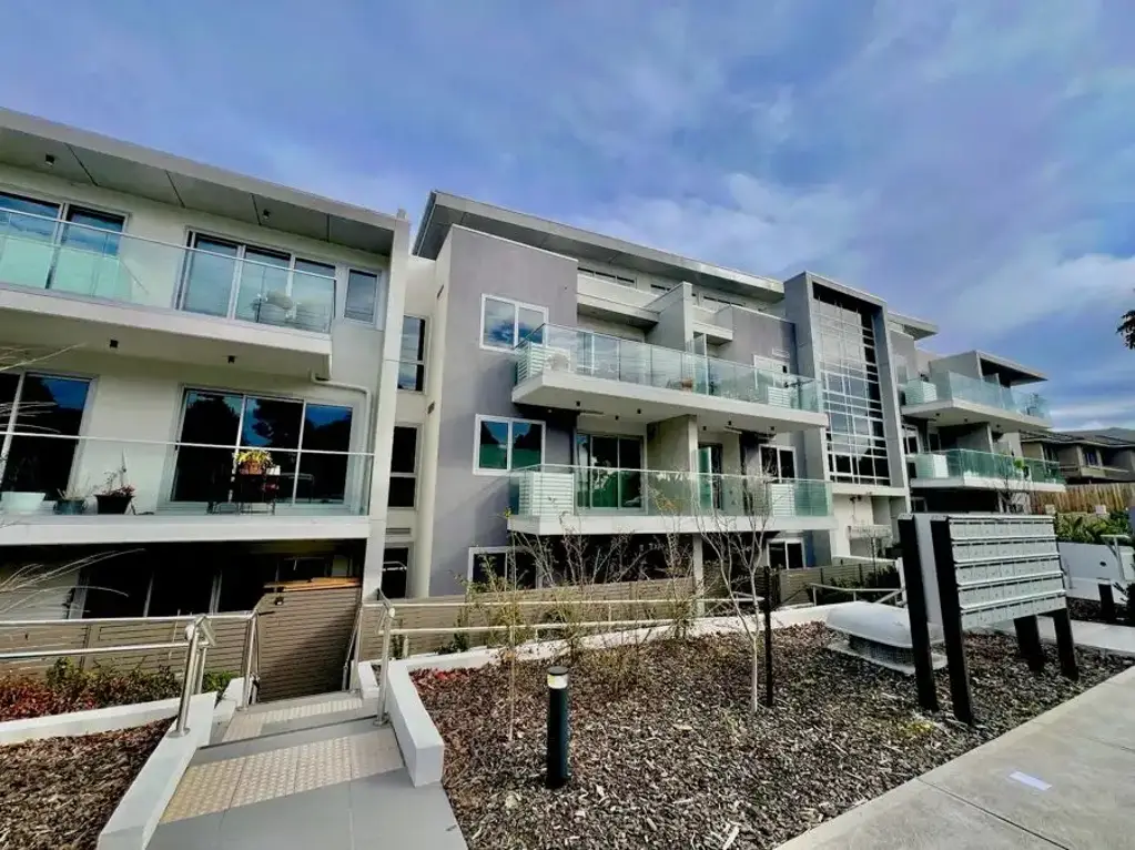 Doncaster 2 Bedroom Luxurious 2 Bedroom Apartment in Prime Location!