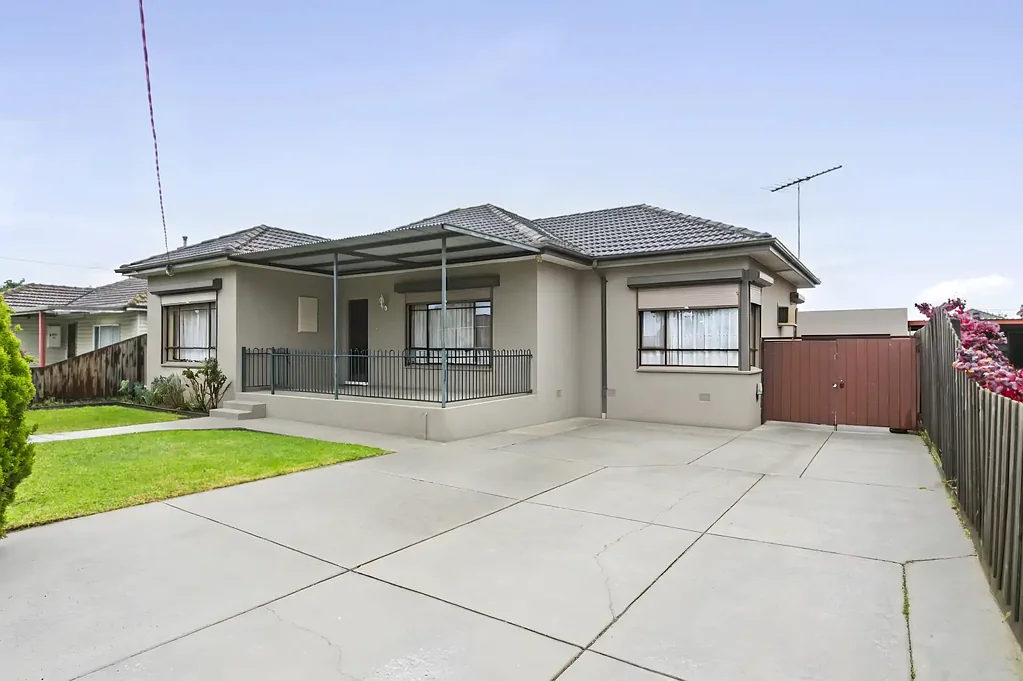 Reservoir 3 Bedroom Peaceful Position, Expansive Opportunity