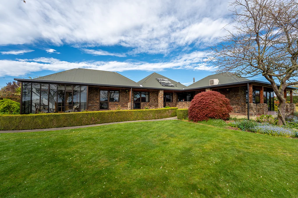 Timaru Central  ‘Hunter Deer Park’ - Luxury Lifestyle Living