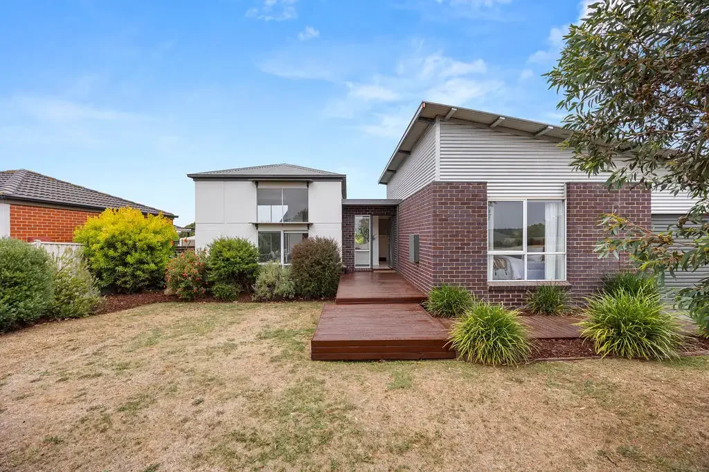 6 Herriott Street, Buninyong, VIC 3357