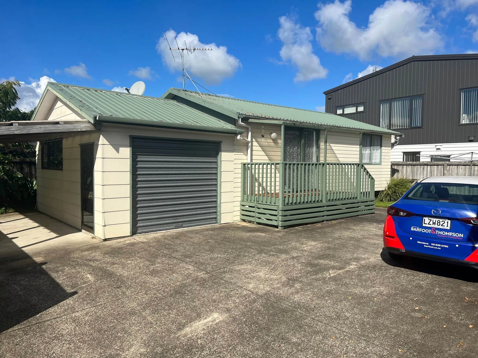 Charming Standalone 2-Bedroom Gem in Central T...