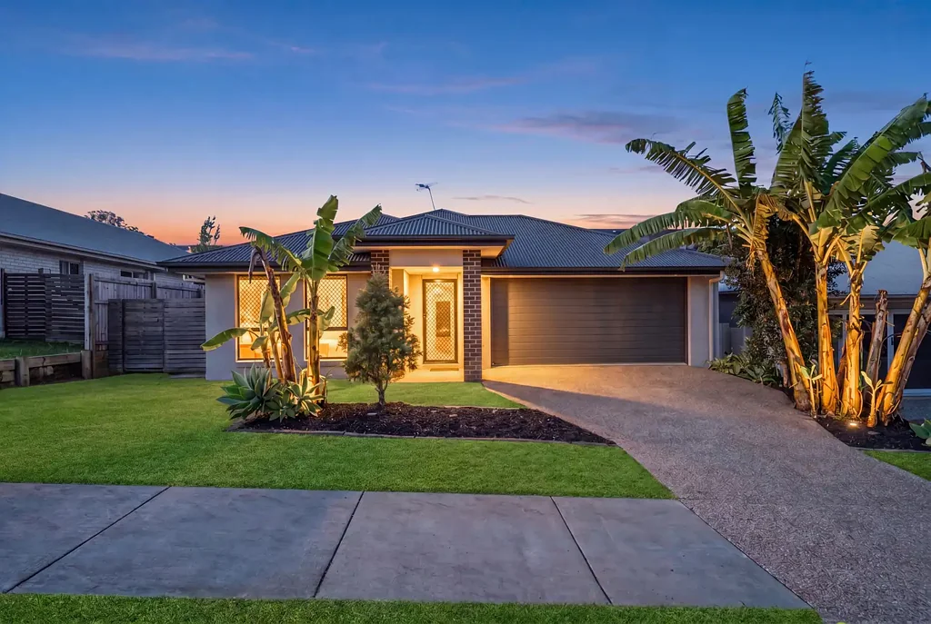 Coomera 4Zimmer KEEP TABS ON THIS BEAUTIFUL HOME!